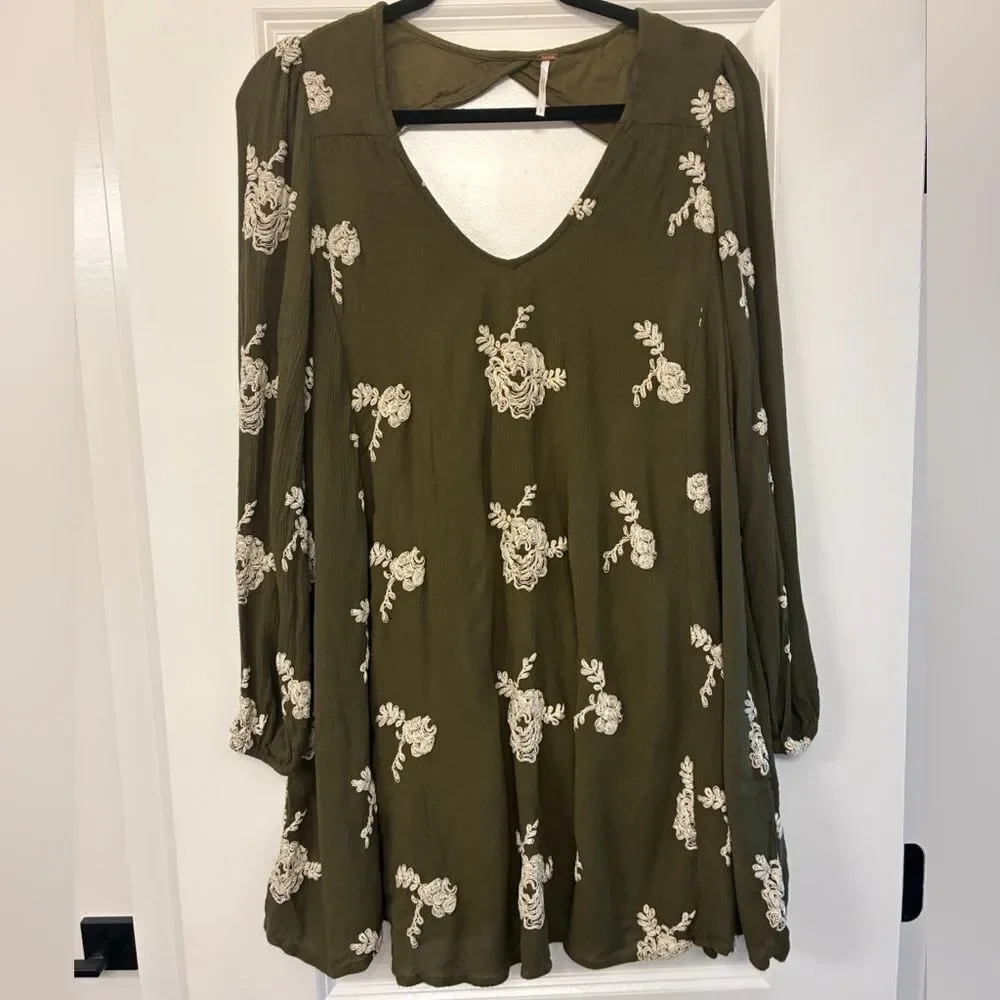 FREE PEOPLE Austin Embroidered Mini Dress Olive Green Women’s Size Small POCKETS
